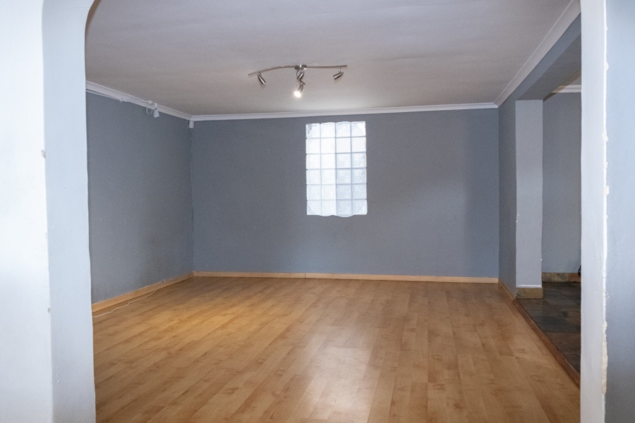 4 Bedroom Property for Sale in Thornton Western Cape